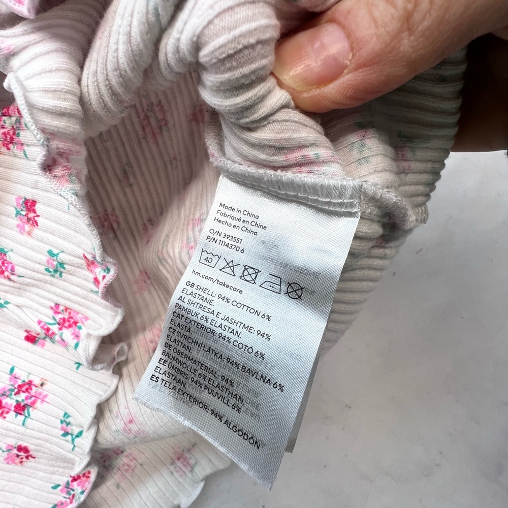H&M Button Front Ribbed White Pink Rose‎ Floral Top ribbed cotton jersey. Medium - Picture 7 of 7